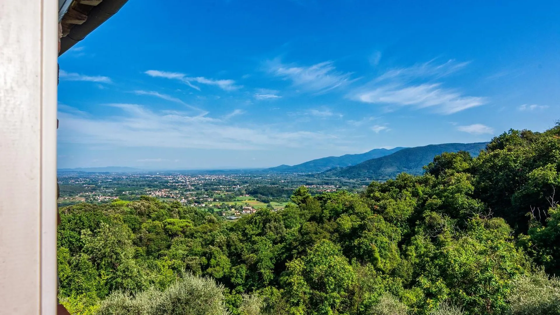 Tenuta San Giovanni Lucca - Borgo Ai Rovai